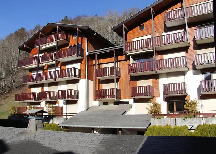 Charmant Appartement 2 Pieces + 2 Coins Nuit Avec Balcon Au Centre De La Clusaz, Pour 4-6 Personnes - Fr-1-459-175